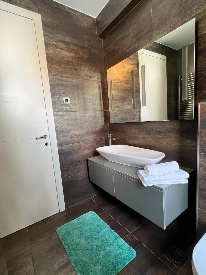 Luxury Laurus Penthouse With Awesome Sea View Apartment Primosten Exterior photo