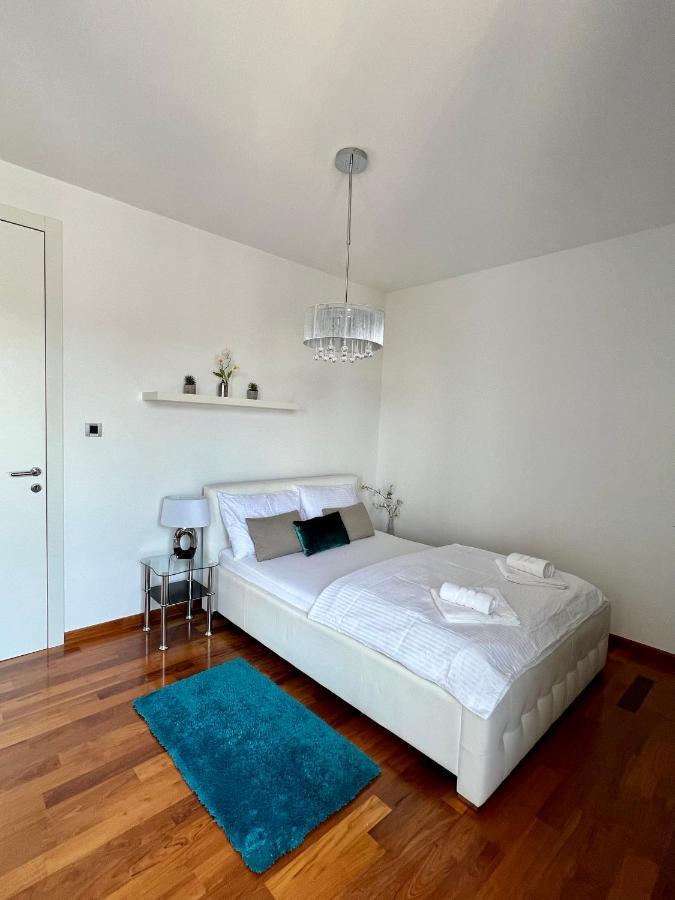 Luxury Laurus Penthouse With Awesome Sea View Apartment Primosten Exterior photo