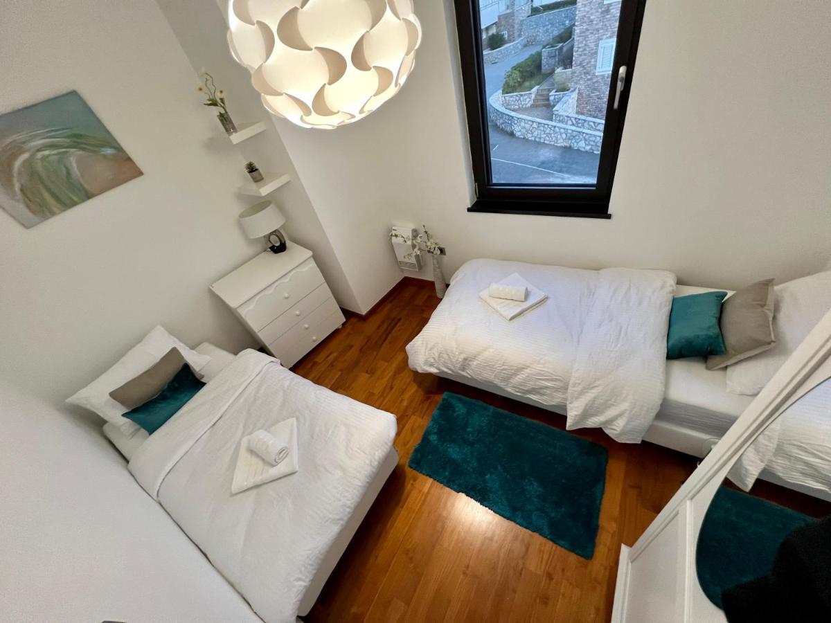 Luxury Laurus Penthouse With Awesome Sea View Apartment Primosten Exterior photo