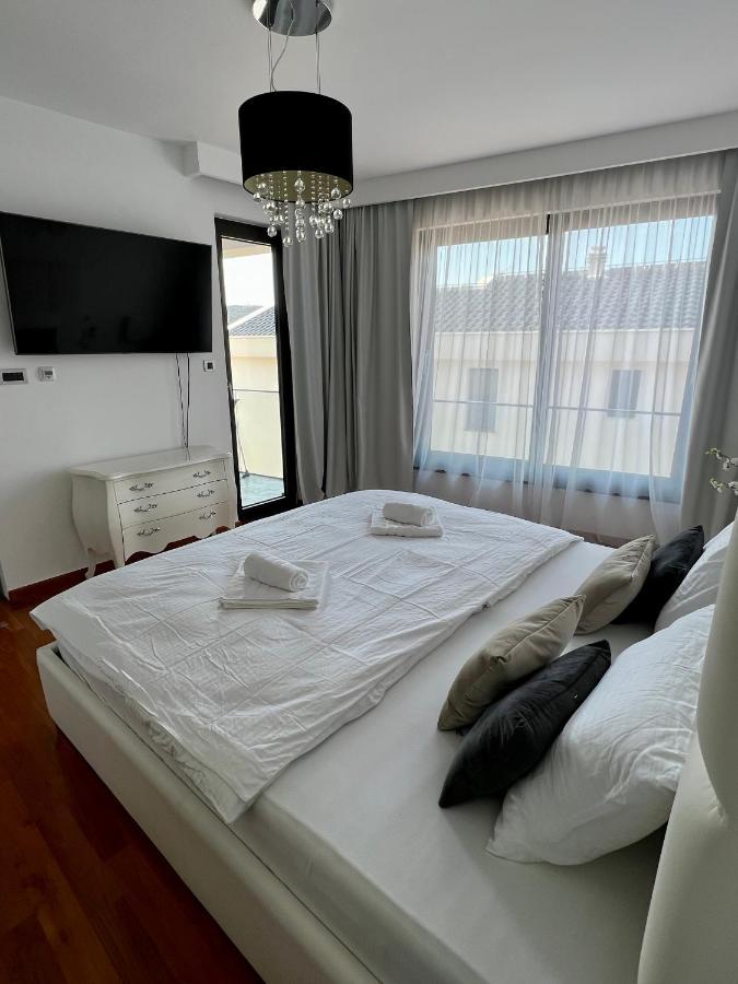 Luxury Laurus Penthouse With Awesome Sea View Apartment Primosten Exterior photo